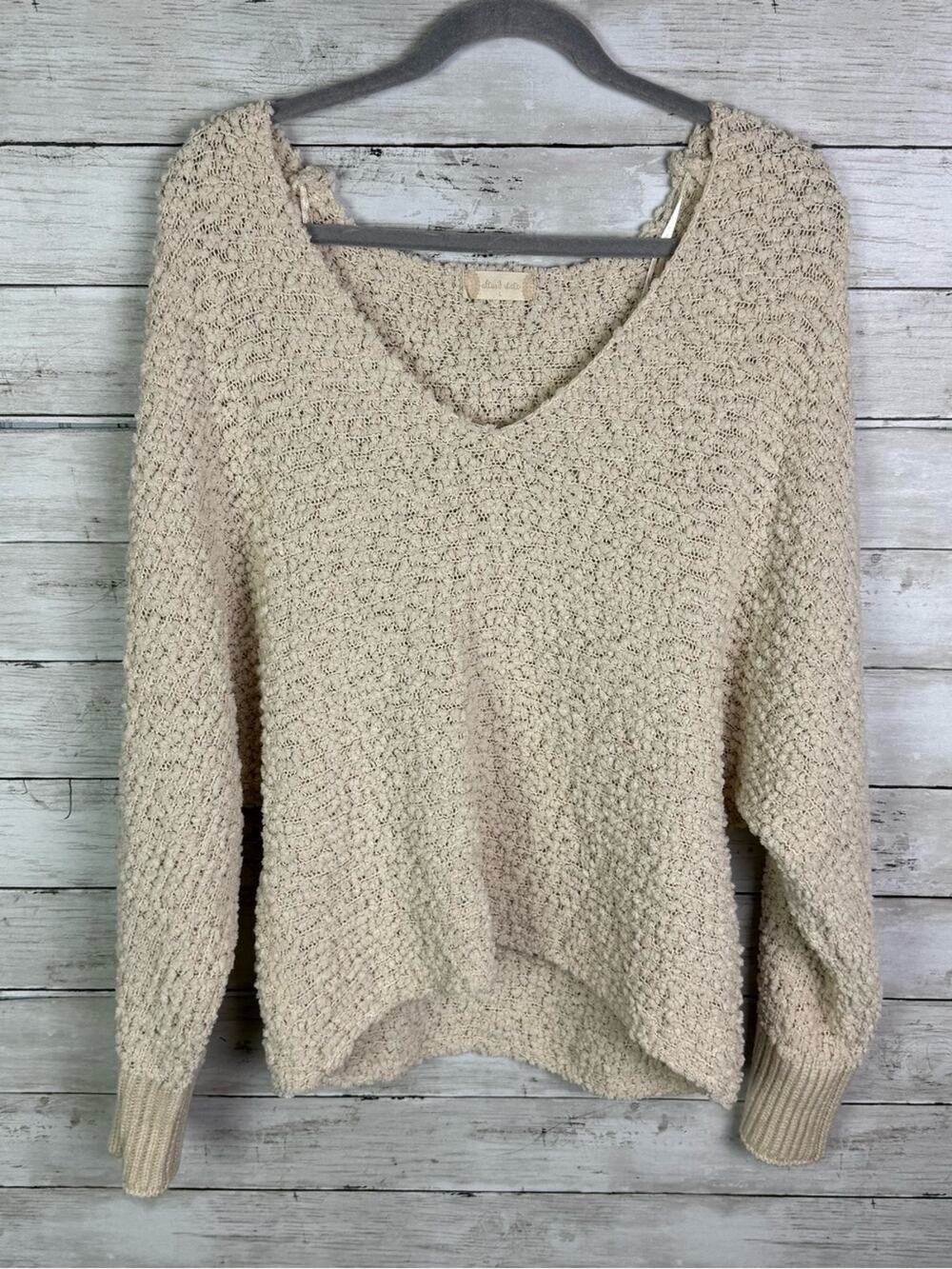 Altar’d State Cozy V-Neck Chunky Knit Sweater - Cream Size Large